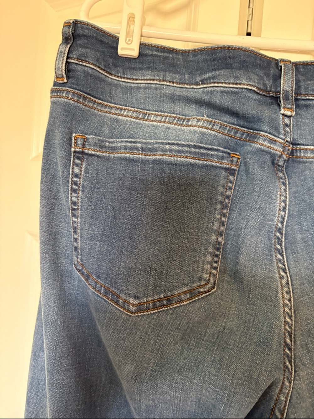 J. Jill Women's Boyfriend Jeans in Medium Blue Wash - Picture 10 of 13